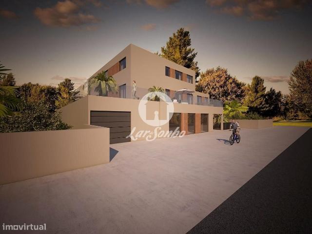 Apartamento T3 NOVO com lugar de garagem para 2 carros no Louro, Vi.