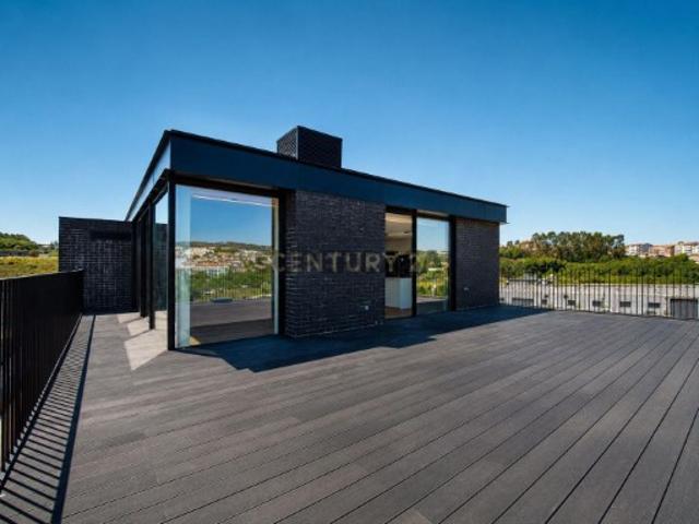 Apartamento T3 Novo com Rooftop de 75m² e Vistas Panorâmicas Fânzeres, Gondomar