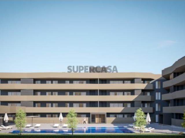 Apartamento T3, Novo, em Moreira da Maia, com churrasqueira na varanda, inserido em condomínio fechado com piscina, campo de pádel, parque infantil, sala de condomínio com cozinha equipada e ginásio