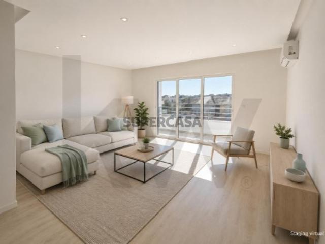 APARTAMENTO T3 NOVO EM CONDOMÍNIO FECHADO E VISTAS, 2 LUGARES DE GARAGEM E ARRECADAÇÃO
