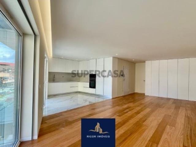 Apartamento T3 NOVO | Póvoa de Varzim Av. Mouzinho de Albuquerque