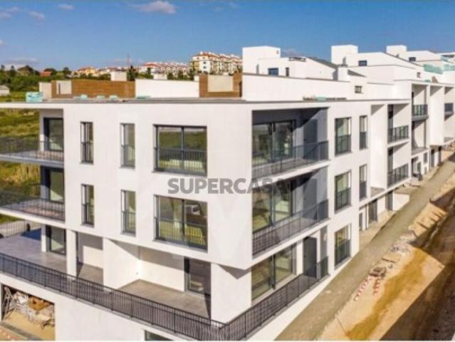 Apartamento T3 novo | Terraço com piscina privada e vista de mar| Garagem fechada 60m²