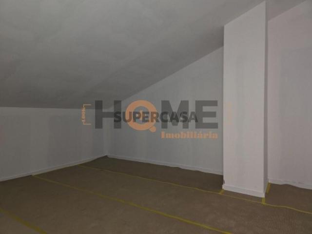 ? Apartamento T3 Novo 1º Andar com Elevador ?