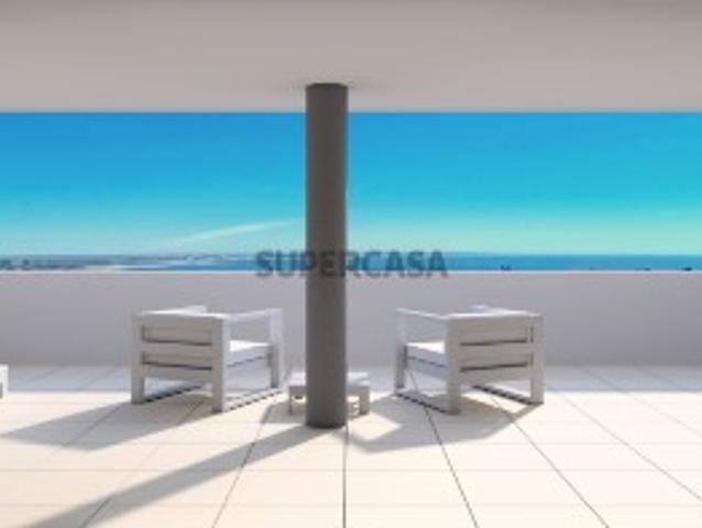 Apartamento T3 novo, 210m2, com Vista Mar, Varanda, Estacionamento privativo interior, Piscina exterior, Ginásio e Sauna