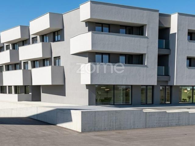 Apartamento T3 novo