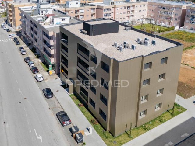 Apartamento T3 novo