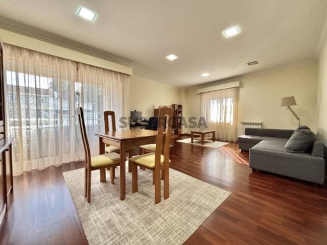 Apartamento T3 Oliveira do Douro