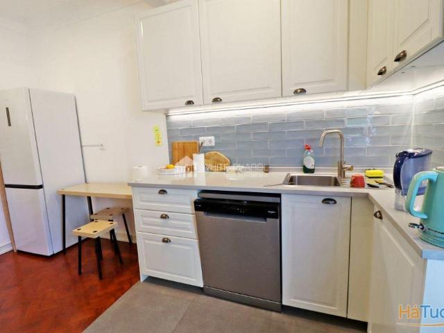 Apartamento T3 no Campo Grande Em frente ao Jardim | 26064090667
