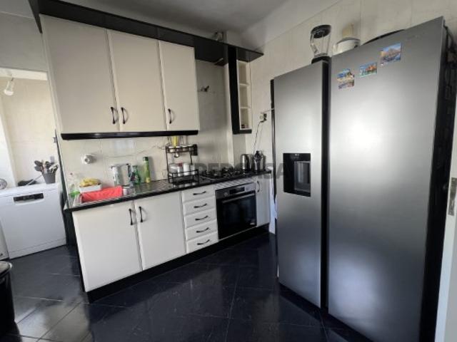 Apartamento T3 Paivas com melhoramentos 2º andar