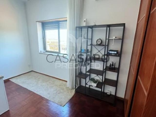 Apartamento T3 para alugar em Almada