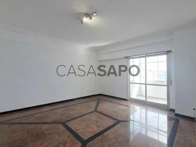 Apartamento T3 para alugar em Lisboa