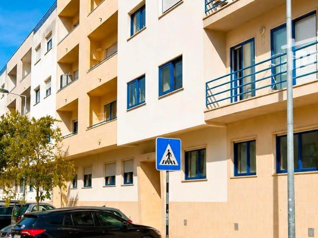 Apartamento T3 para Arrendamento | 120 m² | Urbanização Janelas do Parque | Luminoso | Entrada em Setembro
