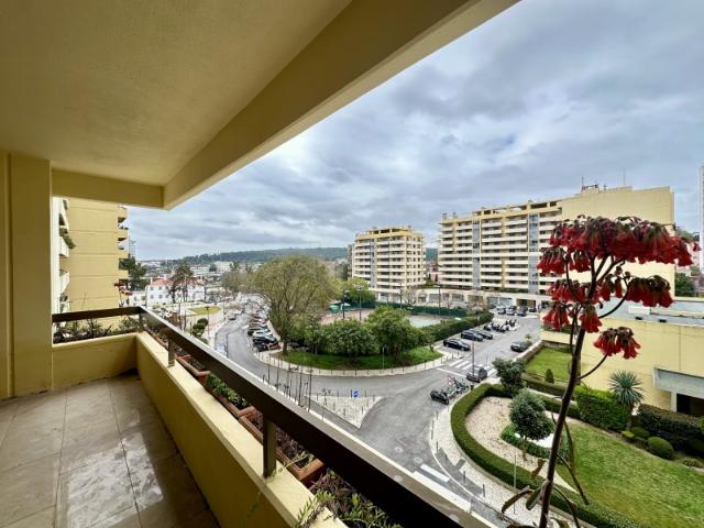 Apartamento T3 para arrendamento