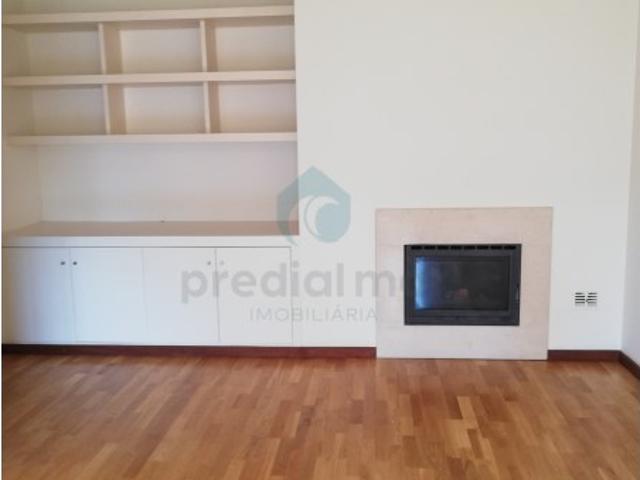 Apartamento T3 para Arrendamento junto ao Hospital CUF