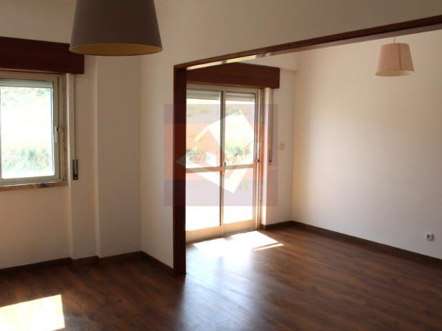 Apartamento T3 para arrendamento no Bairro São Jorge, Ramada