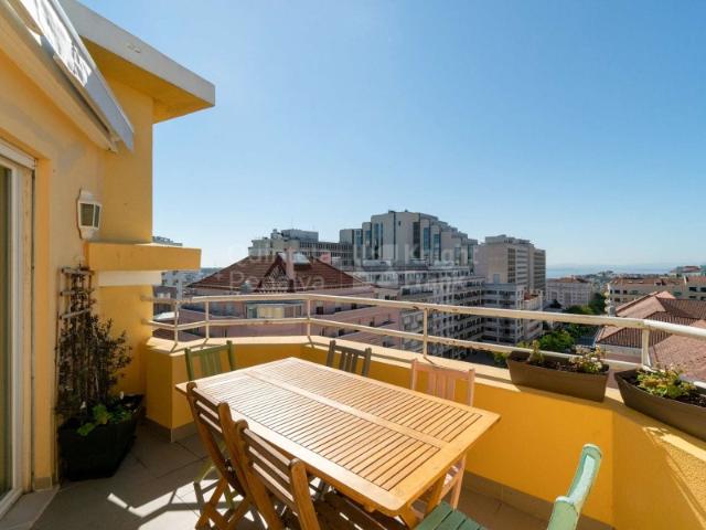 Apartamento T3 para arrendamento sem móveis nas Avenidas Novas