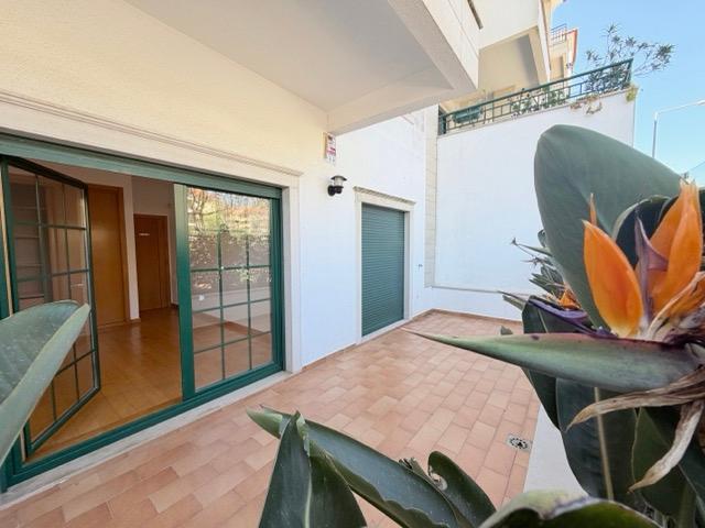 Apartamento T3 para arrendar em Carcavelos perto da praia