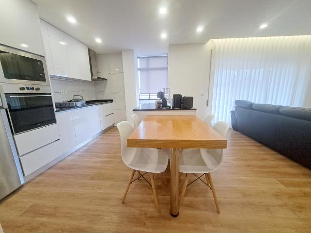 Apartamento T3 para Arrendar em Esposende