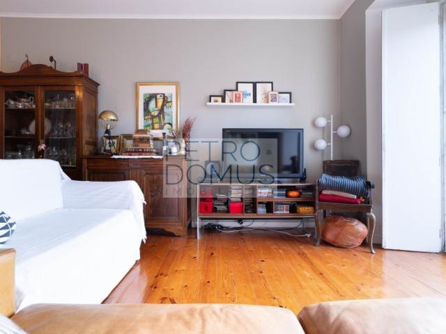 APARTAMENTO T3 PARA VENDA NA GRAÇA, LISBOA