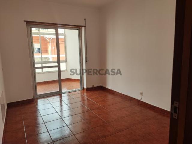 Apartamento T3 para venda nas Fontaínhas