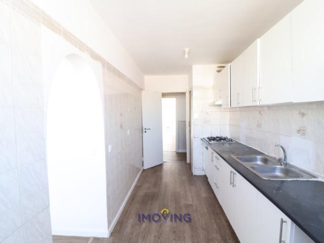 Apartamento T3 para venda no Vale da Amoreira