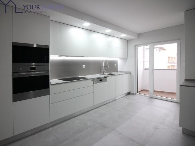 Apartamento T3 para venda em Carcavelos 110m² Cascais e Estoril