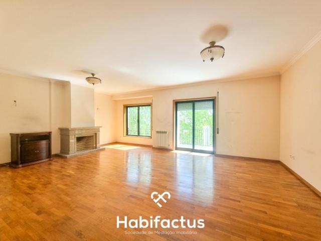 Apartamento T3 para venda, junto ao Rossio de Viseu 148m² Viseu