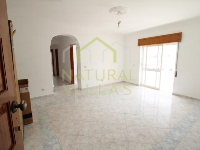 Apartamento T3 espaçoso Próximo Universidade e Aeroporto, Gambelas