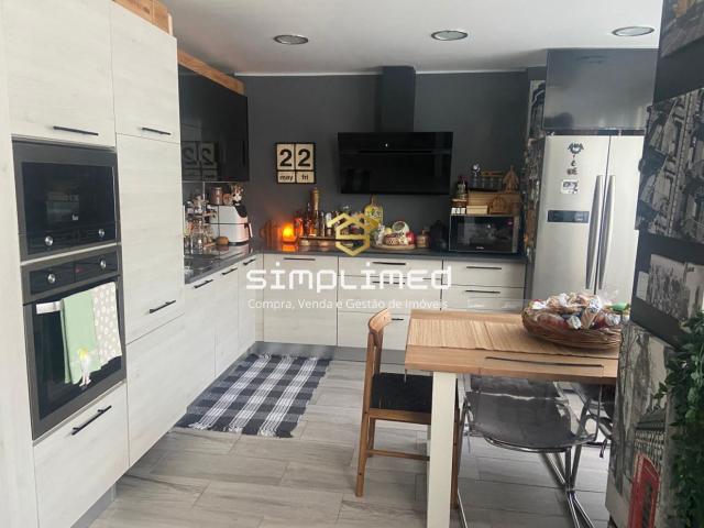 Apartamento T3 Quinta da Lomba FM/FF