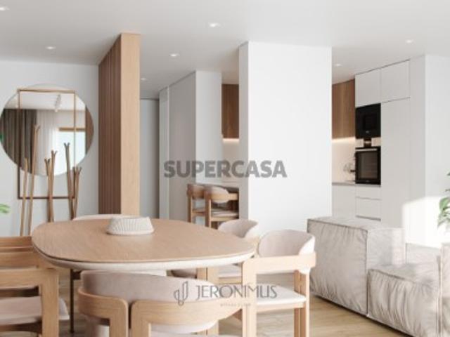APARTAMENTO T3 R/C Direito C LOTE H7