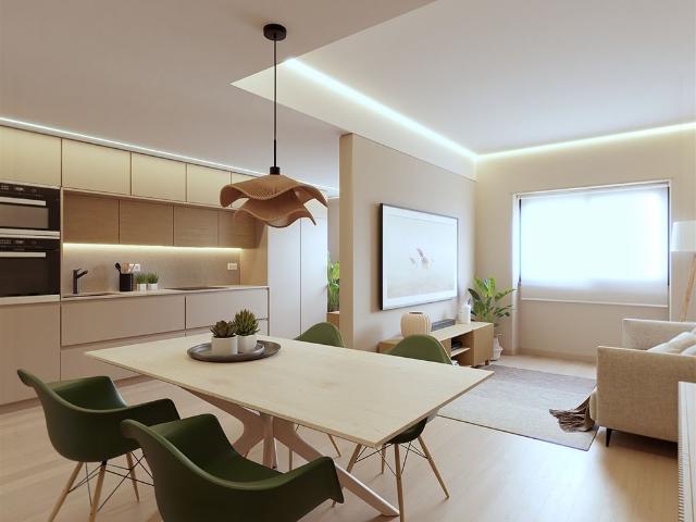 Apartamento T3 Remodelado no Centro de Almada