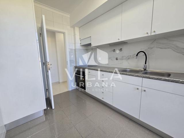 Apartamento T3, Remodelado no Feijó