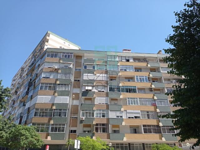 Apartamento T3, remodelado, no Lumiar Lisboa 124m² Lumiar