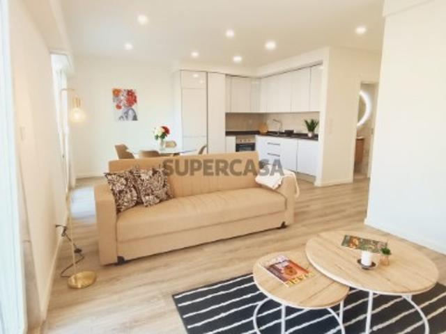 Apartamento T3 Remodelado Benfica