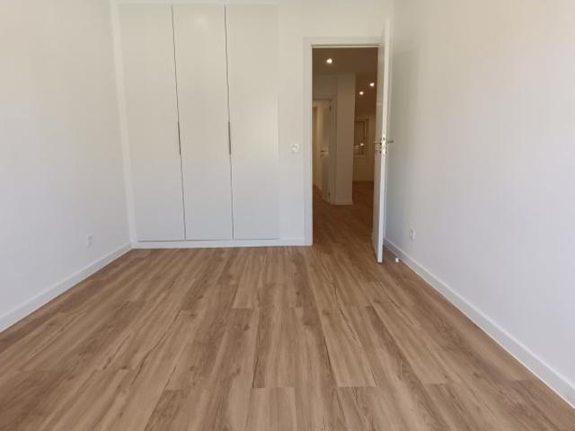 Apartamento T3 REMODELADO | Centro do Cacém