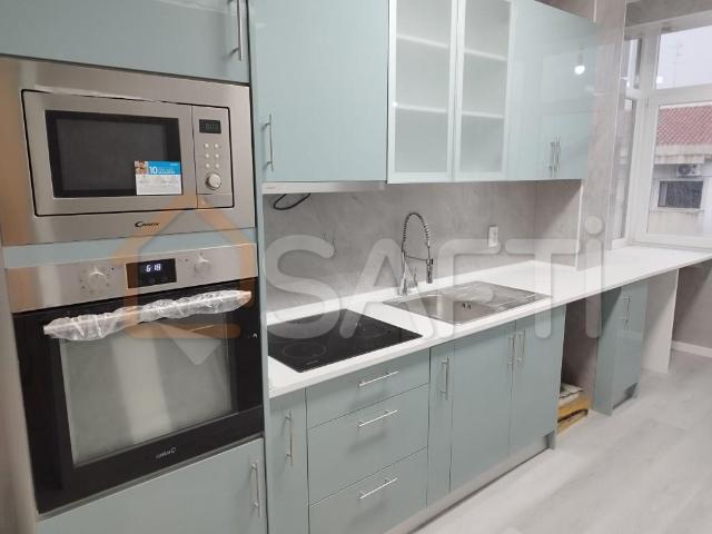 Apartamento T3 Remodelado com Varanda 113m² Castelo Branco