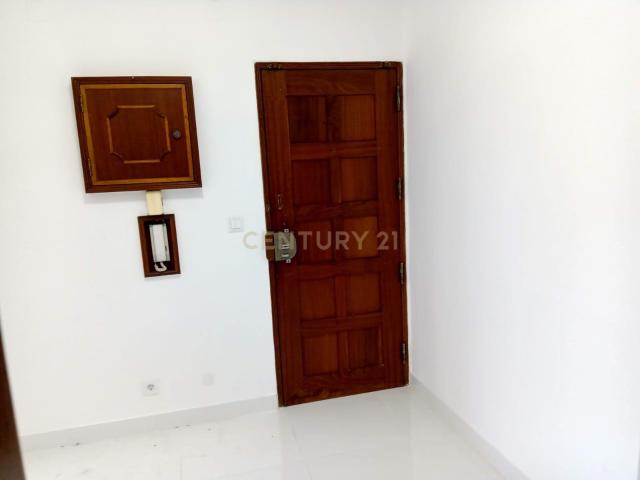 Apartamento T3 Remodelado em Palmela – Espaço, Conforto e Luminosidade