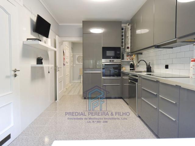 Apartamento T3 Remodelado Fãnzeres / Portelinha