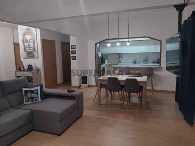 Apartamento T3 Remodelado Feijó Almada