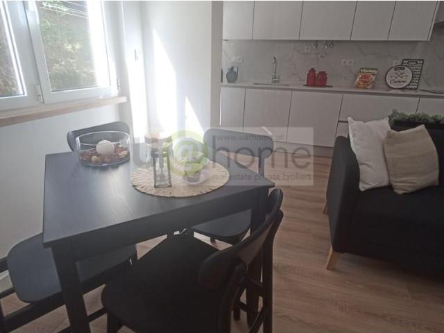 Apartamento T3 remodelado, vista desafogada, equipado e mobi. 75m² Benfica