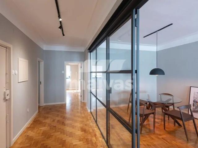 Apartamento T3 Remodelado