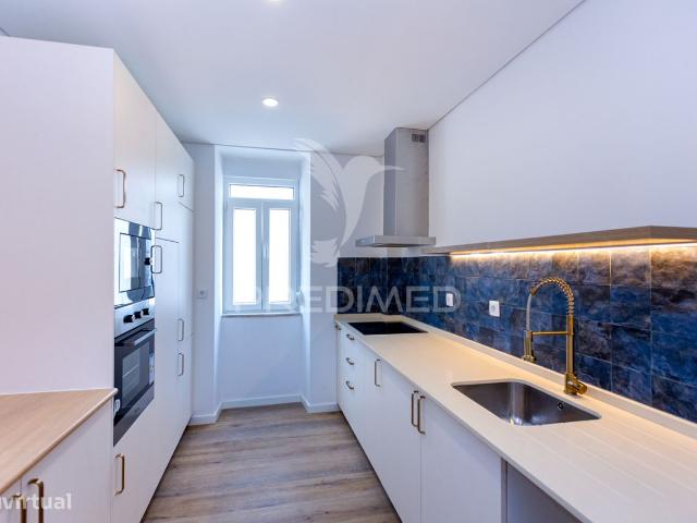Apartamento T3 Remodelado Trafaria