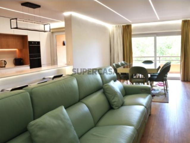 Apartamento T3 renovado centro de Cascais