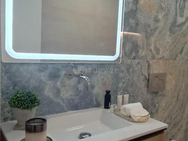 Apartamento T3 Renovado com Suite, Varanda e Cozinha Totalmente Equipada