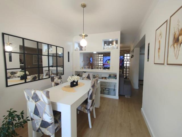 Apartamento T3 Renovado com Suíte, Varanda Fechada – Monte da Caparica