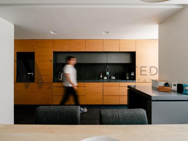 APARTAMENTO T3 RENOVADO COM VARANDAS E ELEVADOR, ESTRELA, LISBOA