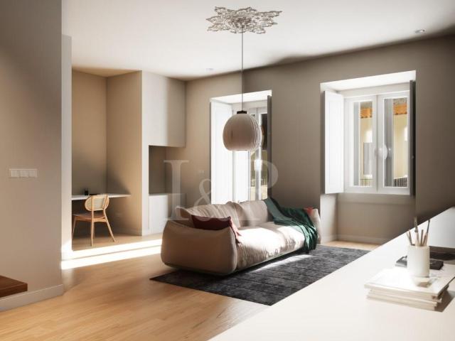 Apartamento T3 renovado e com pátio de 120m² em Lisboa 166m² Misericórdia