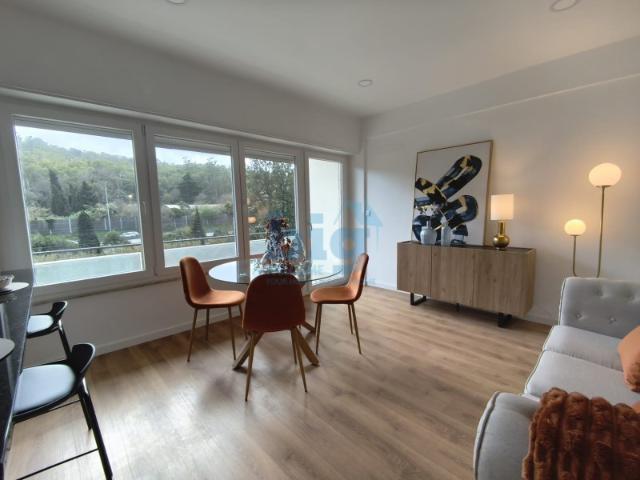 Apartamento T3 Renovado em Benfica Varanda, Elevadores e Excelente Localização