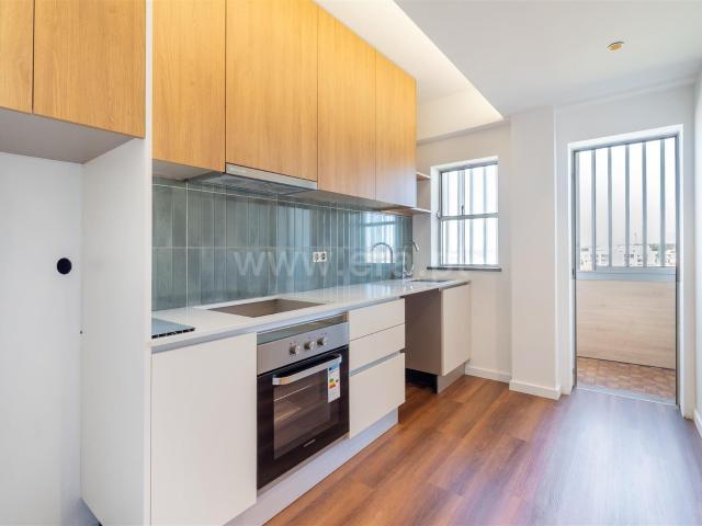 Apartamento T3 Renovado | Marinha Grande 84m² Marinha Grande