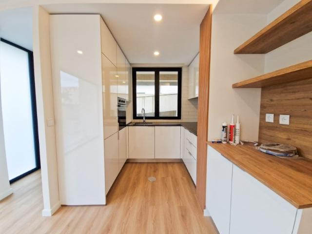 Apartamento T3 Renovado na Praia da Barra